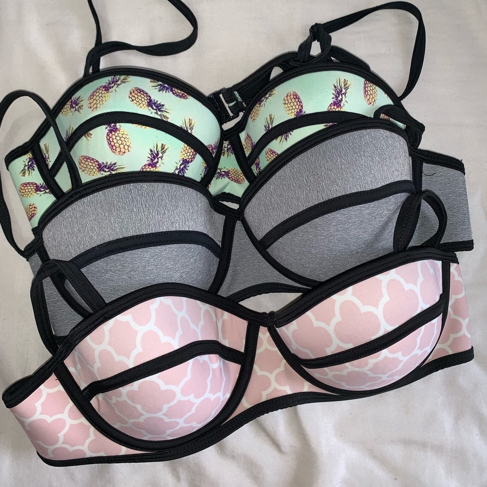 Swimsuit tops with push up padding